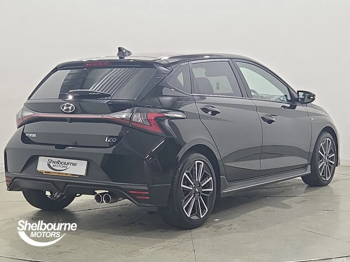 Hyundai i20 Hatchback, Petrol, 2023, Black
