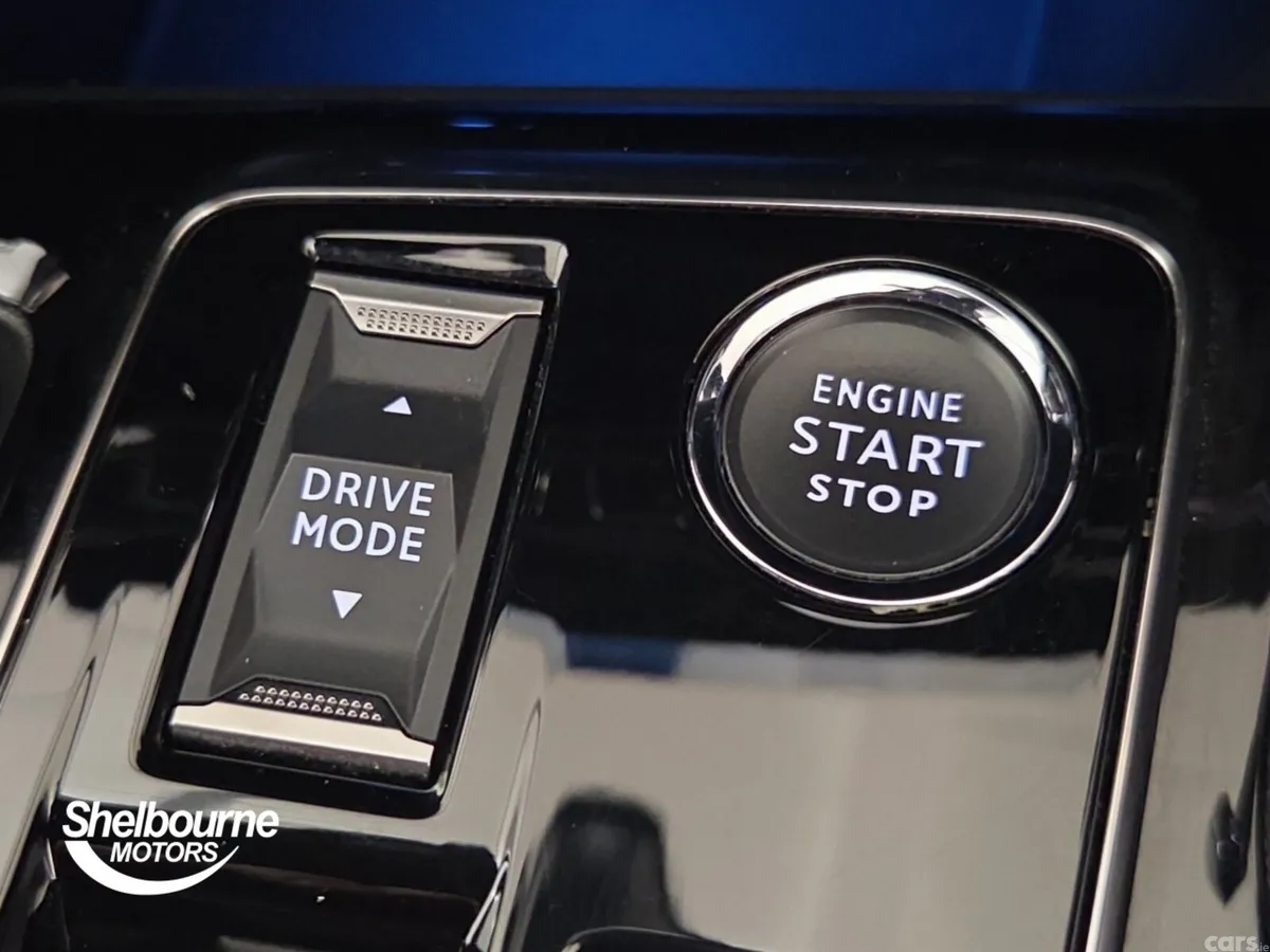 Peugeot 3008 Estate, Diesel, 2023, Red