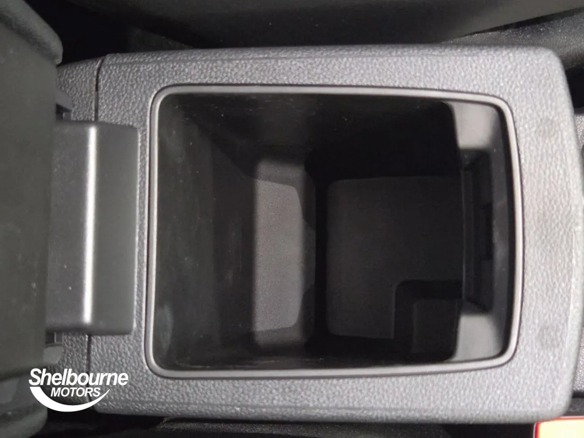 Renault Clio Hatchback, 2026, 