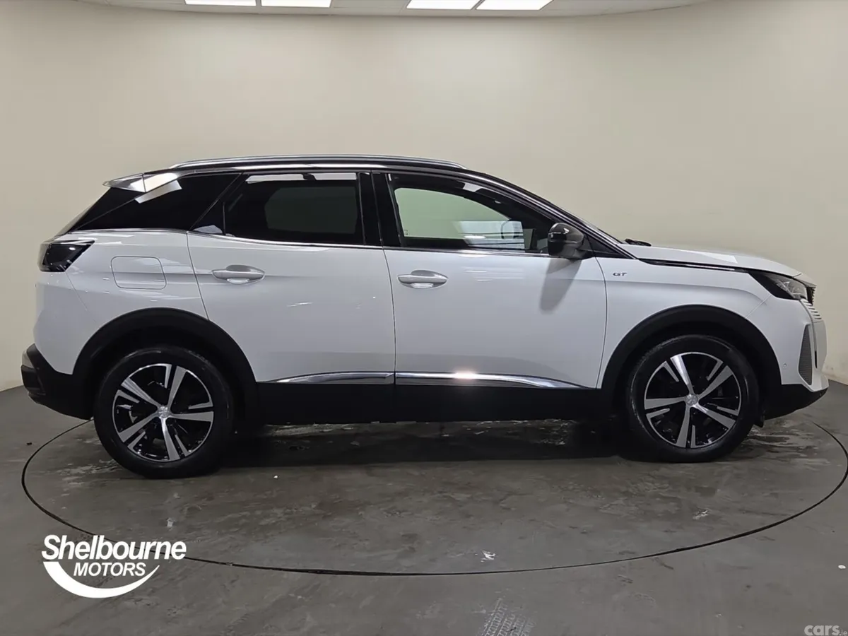 Peugeot 3008 Estate, Petrol, 2023, White