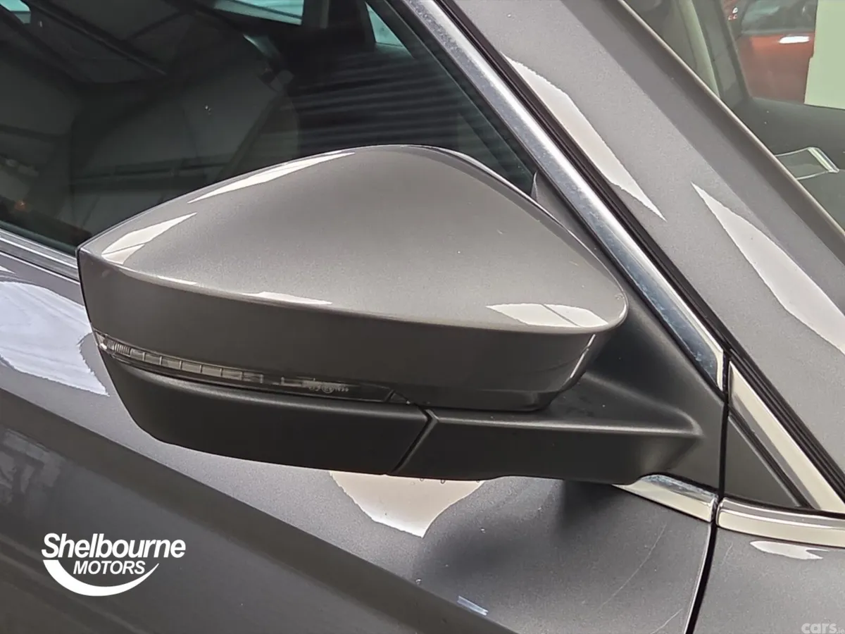 Skoda Karoq Estate, Petrol, 2023, Grey