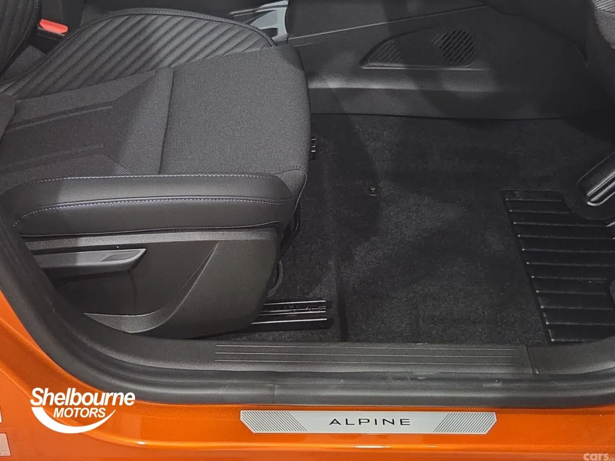 Renault Clio Hatchback, 2026, 