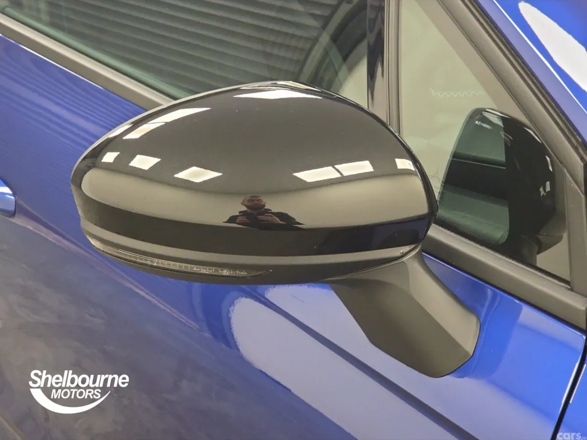 Renault Clio Hatchback, 2026, 