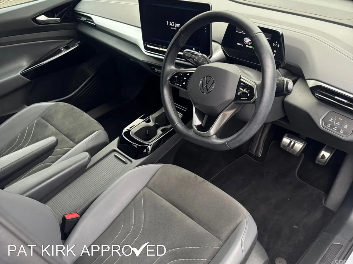 Volkswagen ID.4 Estate, Electric, 2025, Silver