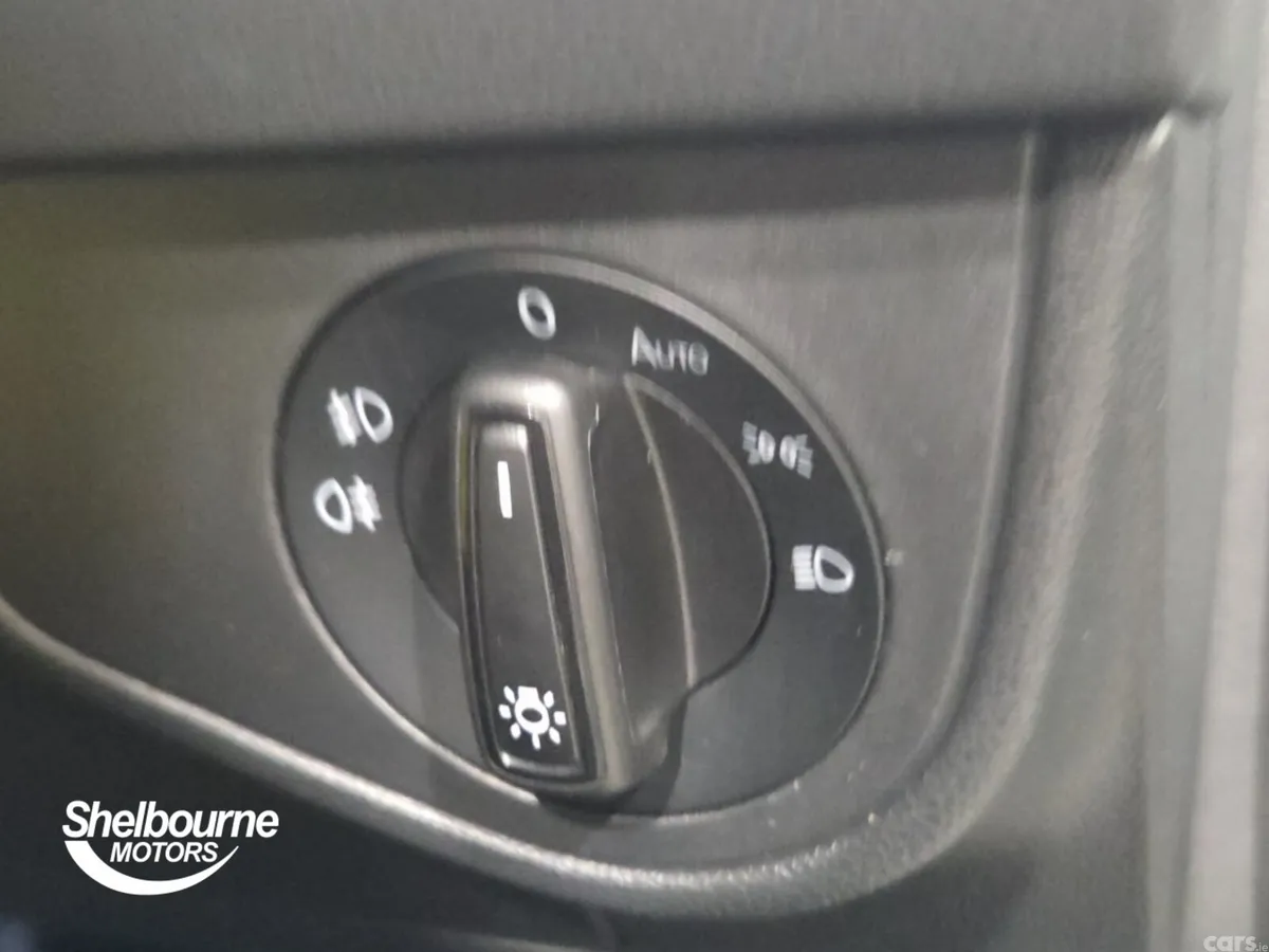 Volkswagen Taigo Hatchback, Petrol, 2023, Silver