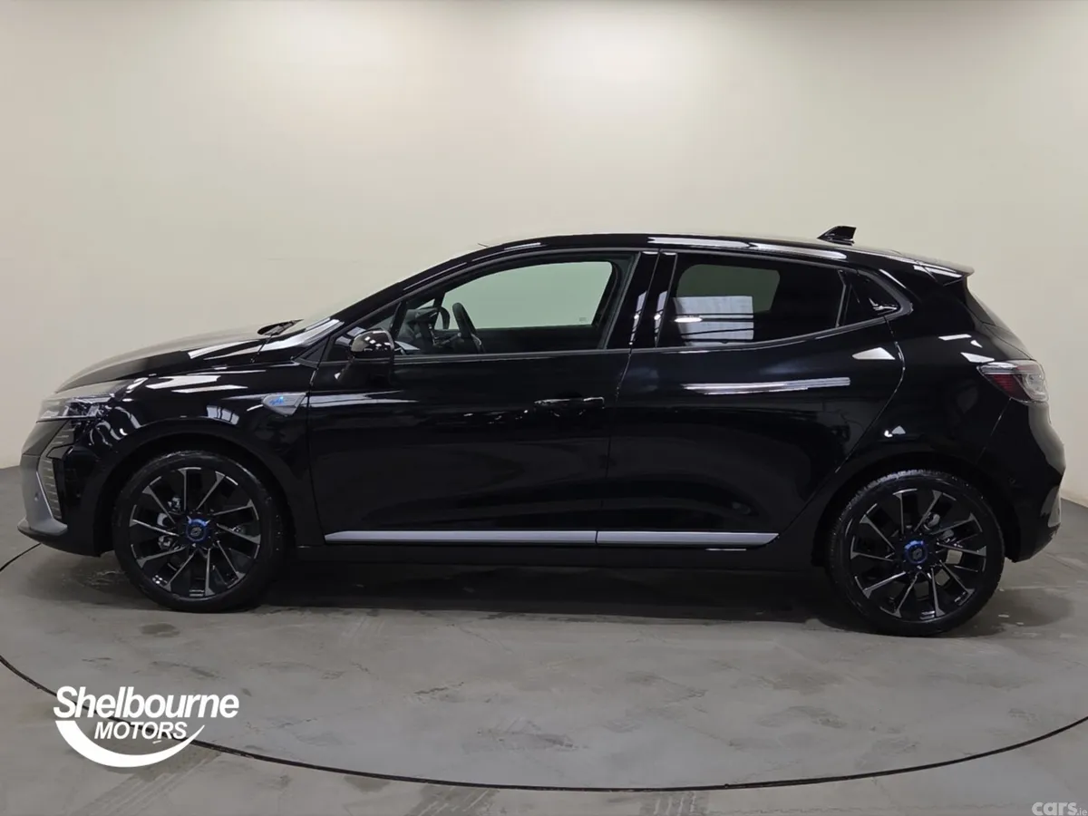 Renault Clio Hatchback, 2026, 