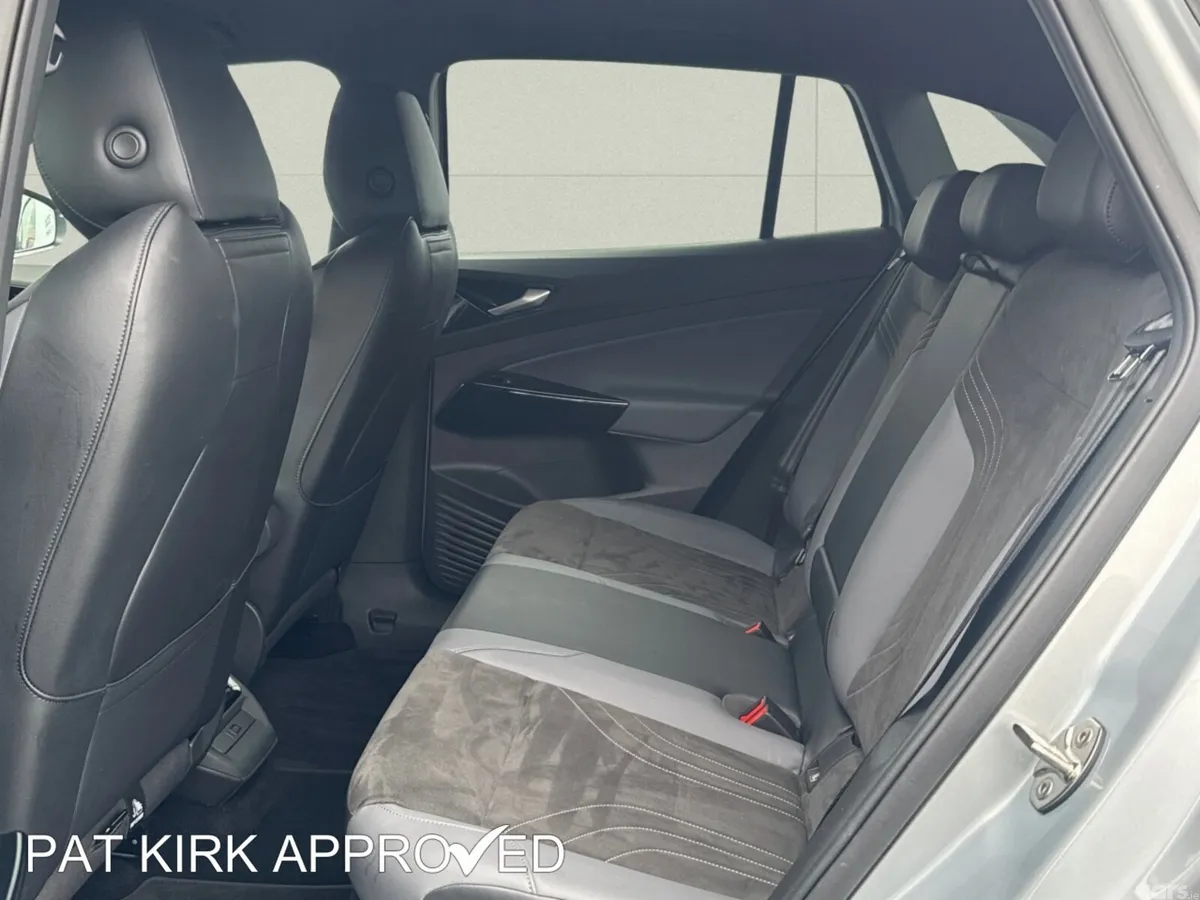 Volkswagen ID.4 Estate, Electric, 2025, Silver