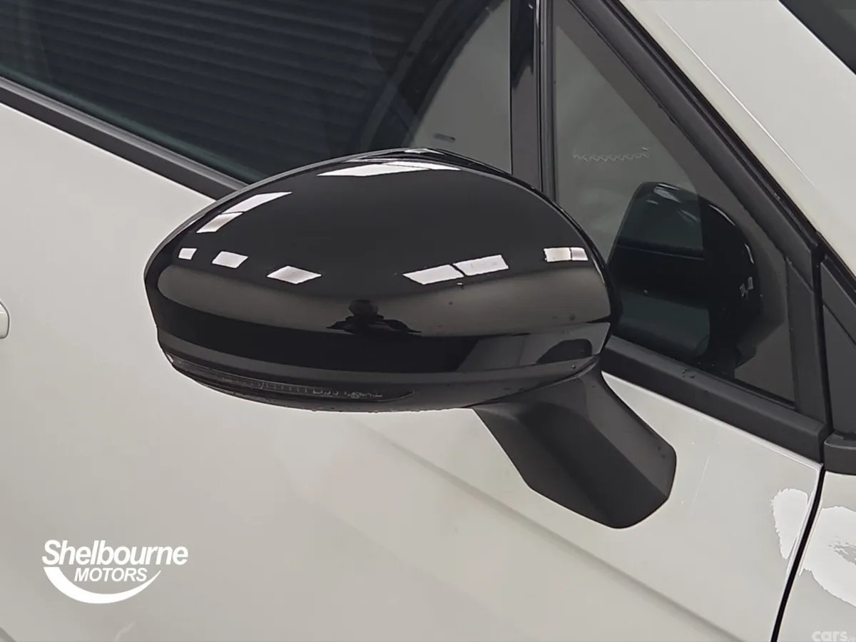 Renault Clio Hatchback, 2026, 
