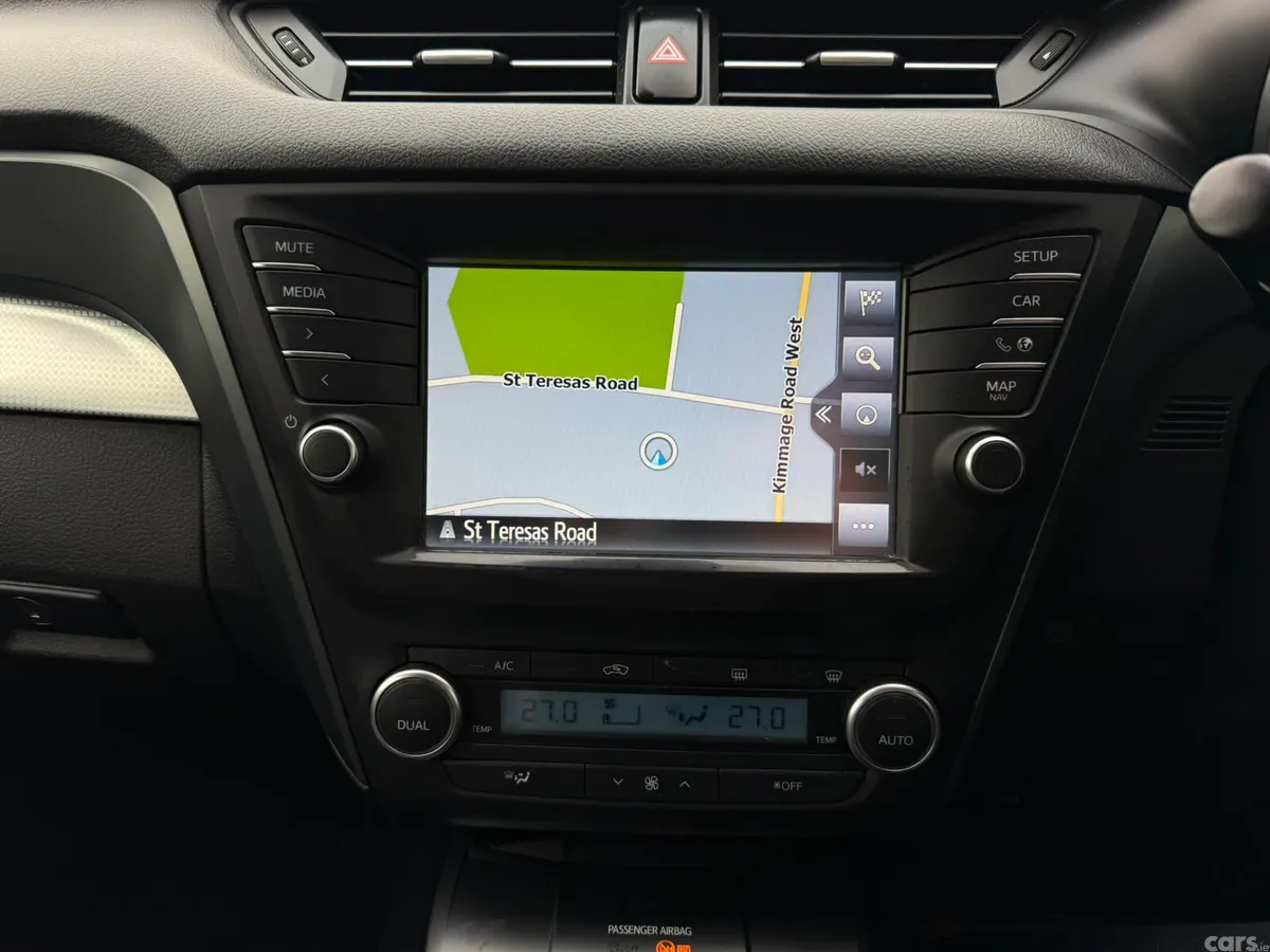 Toyota Avensis Estate, Diesel, 2018, Red