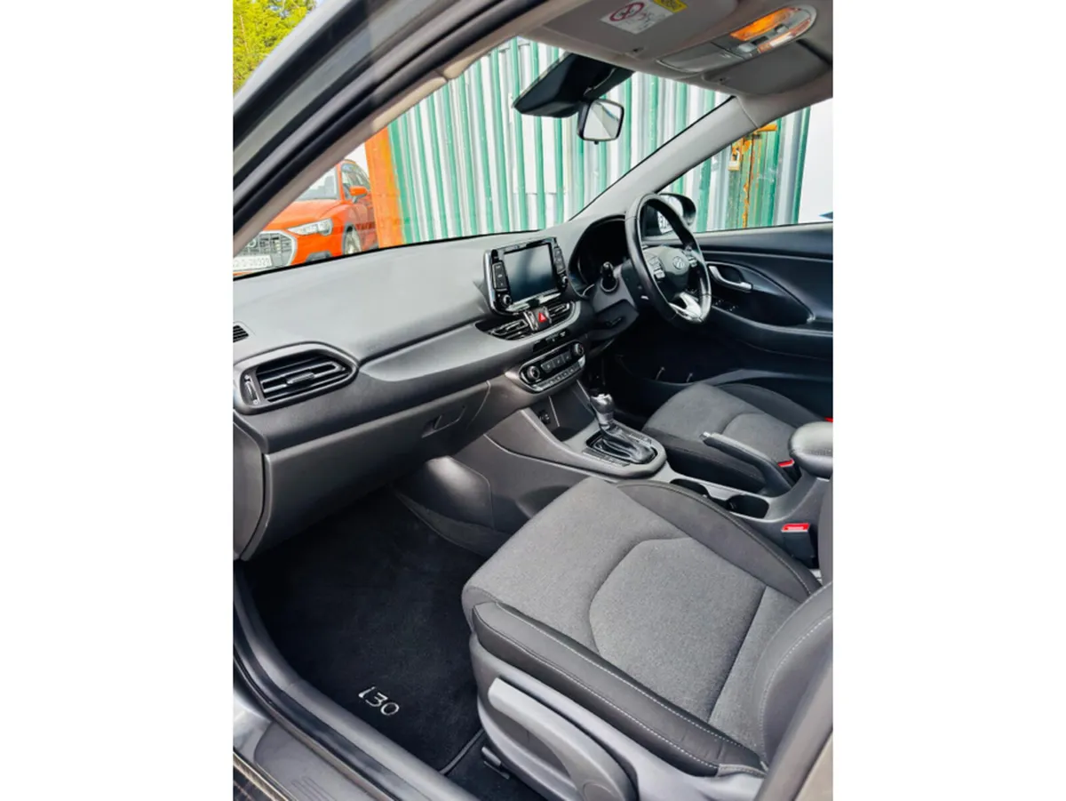 Hyundai i30 Hatchback, Petrol Hybrid, 2022, Grey