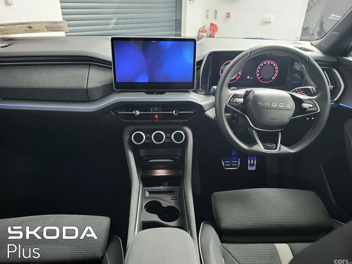 Skoda Kodiaq SUV, Petrol Plug-in Hybrid, 2026, Blue