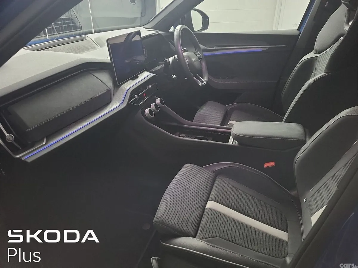 Skoda Kodiaq SUV, Petrol Plug-in Hybrid, 2026, Blue