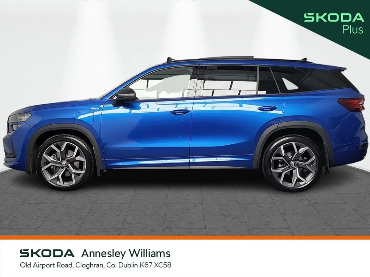 Skoda Kodiaq SUV, Petrol Plug-in Hybrid, 2026, Blue
