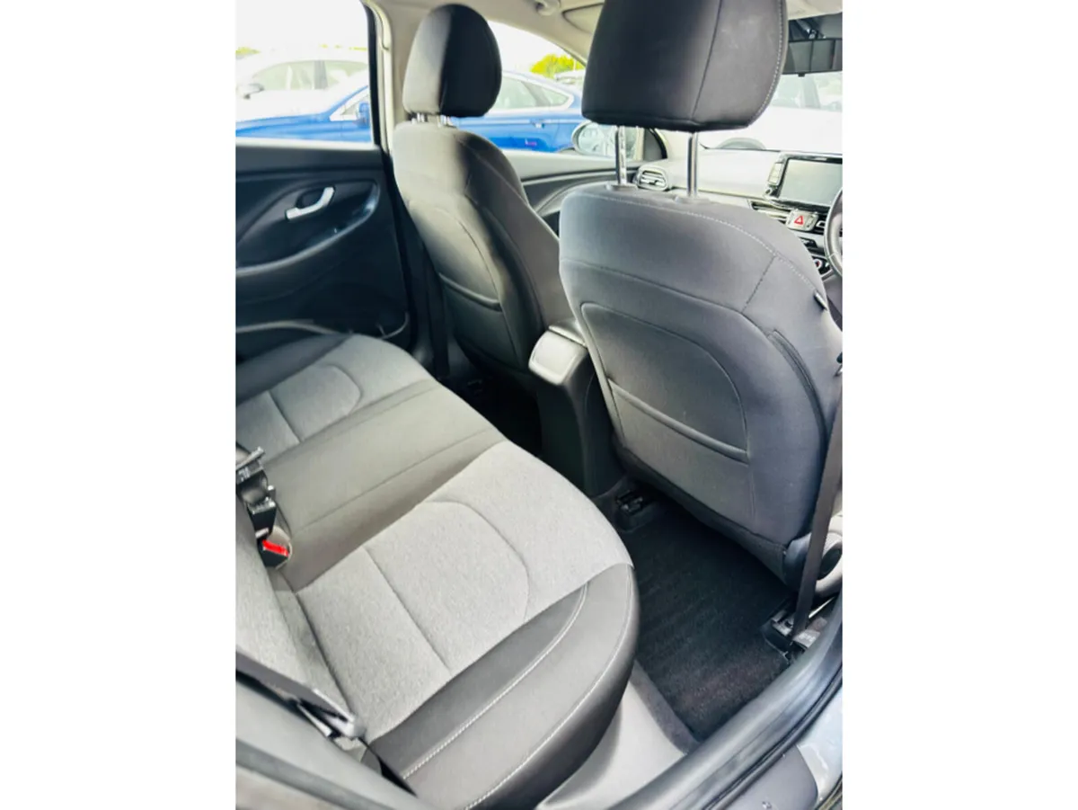 Hyundai i30 Hatchback, Petrol Hybrid, 2022, Grey