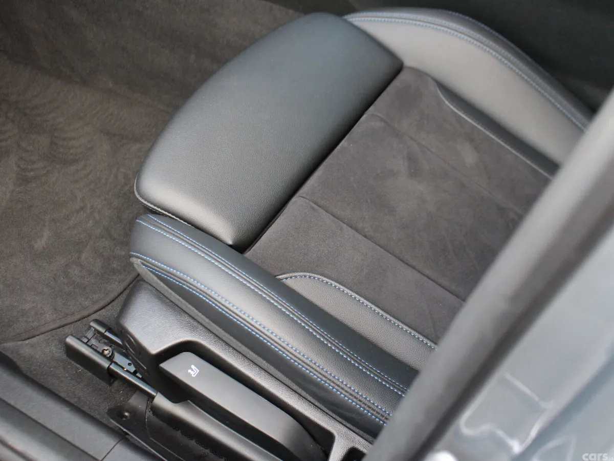 BMW 3-Series Saloon, Petrol Hybrid, 2024, Grey