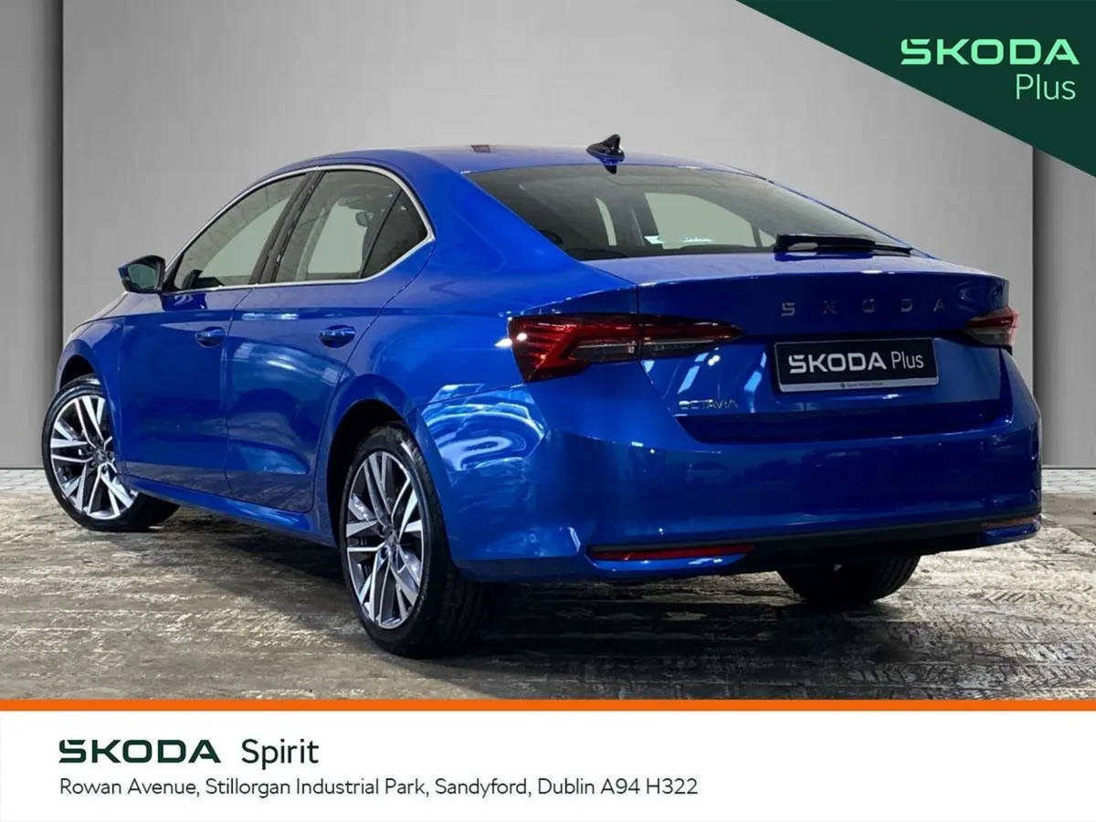 Skoda Octavia Saloon, Diesel, 2026, Blue