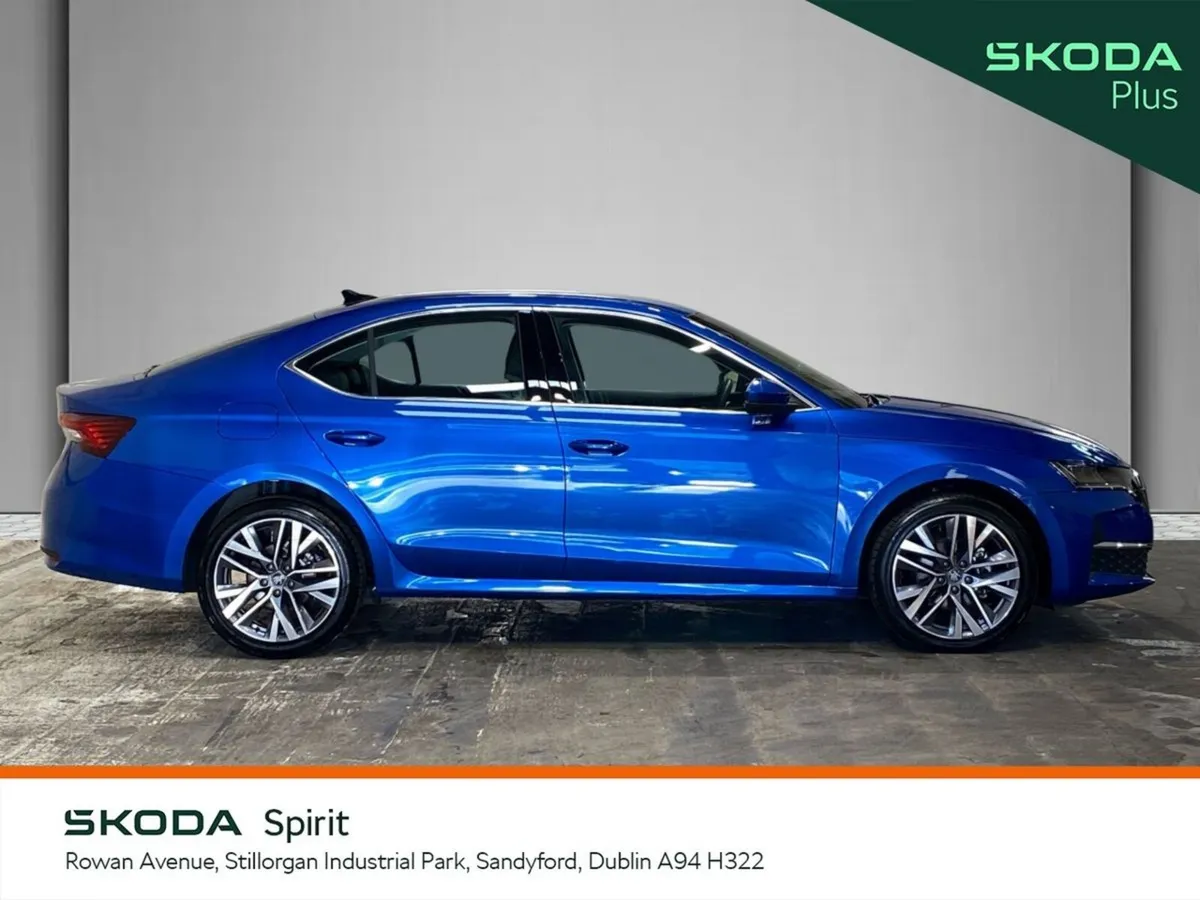 Skoda Octavia Saloon, Diesel, 2026, Blue