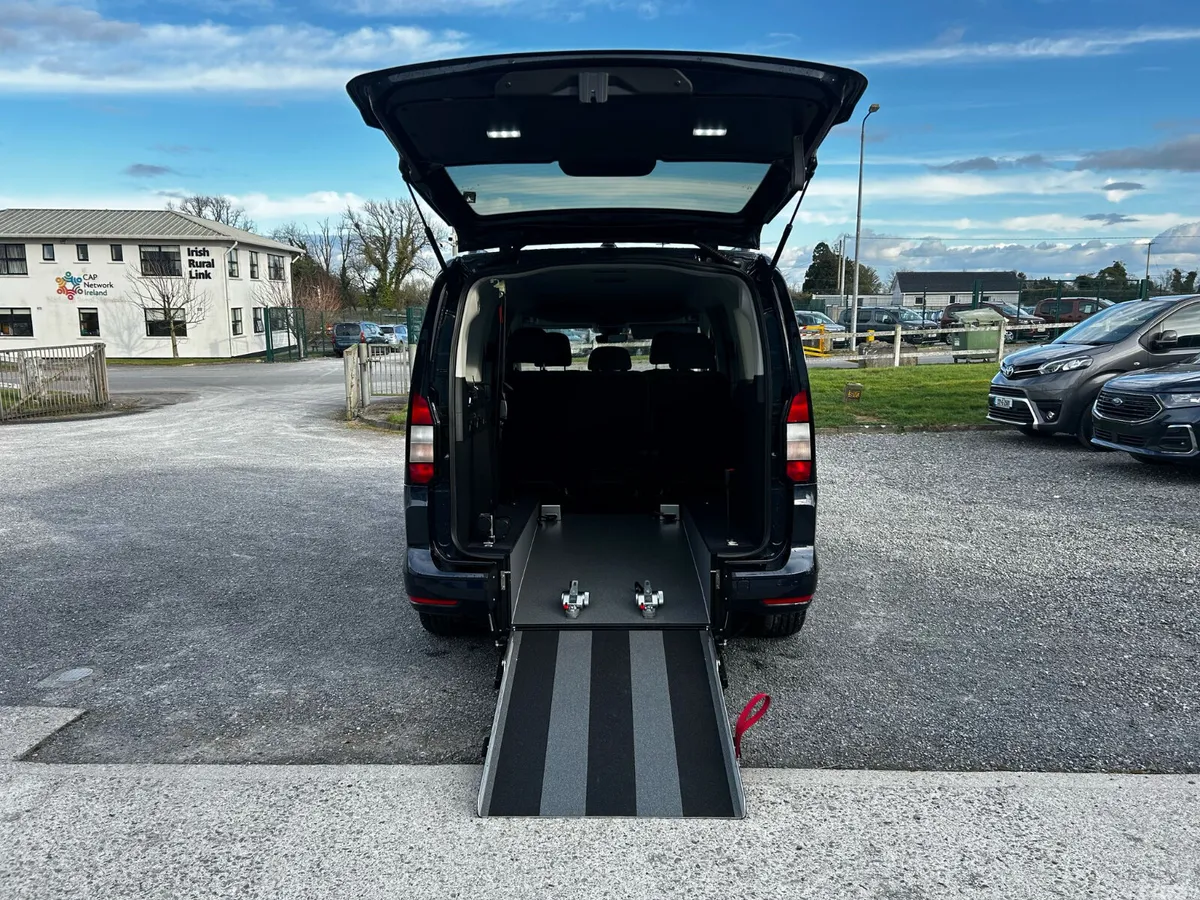 Ford Tourneo Connect MPV, Diesel, 2025, Grey