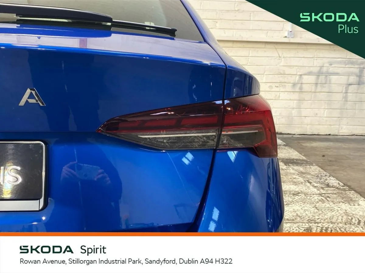 Skoda Octavia Saloon, Diesel, 2026, Blue