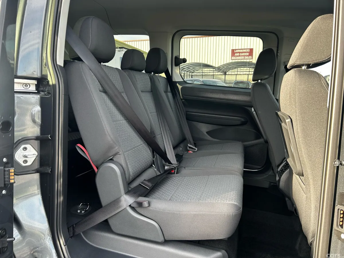 Ford Tourneo Connect MPV, Diesel, 2025, Grey