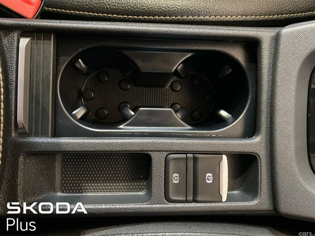 Skoda Octavia Saloon, Diesel, 2026, Blue