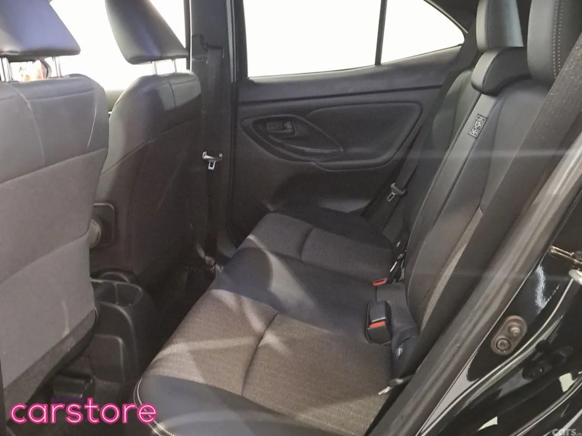 Toyota Yaris Cross MPV, Petrol Hybrid, 2023, Black