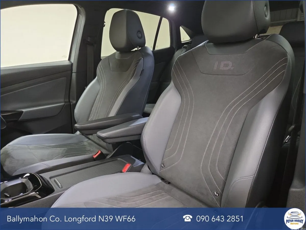 Volkswagen ID.5 SUV, Electric, 2023, Grey