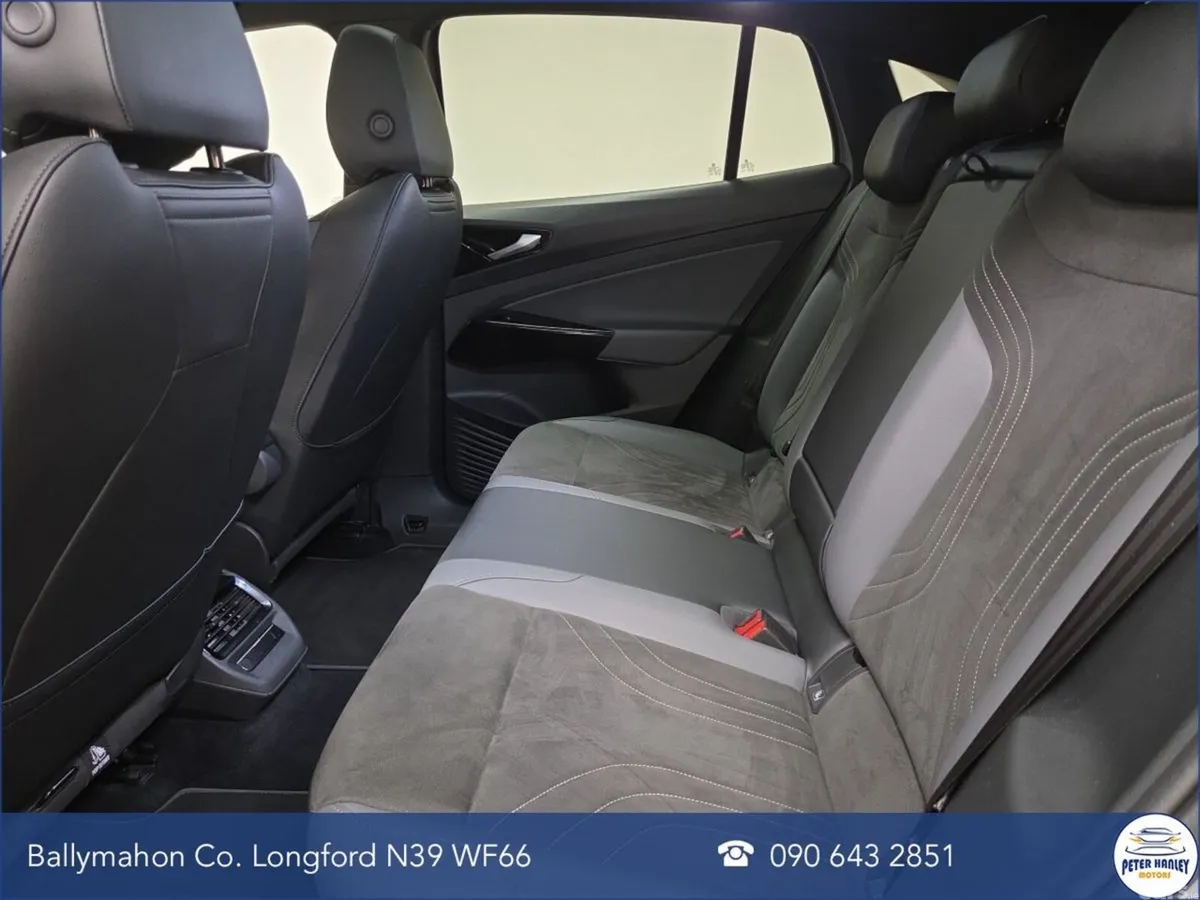 Volkswagen ID.5 SUV, Electric, 2023, Grey