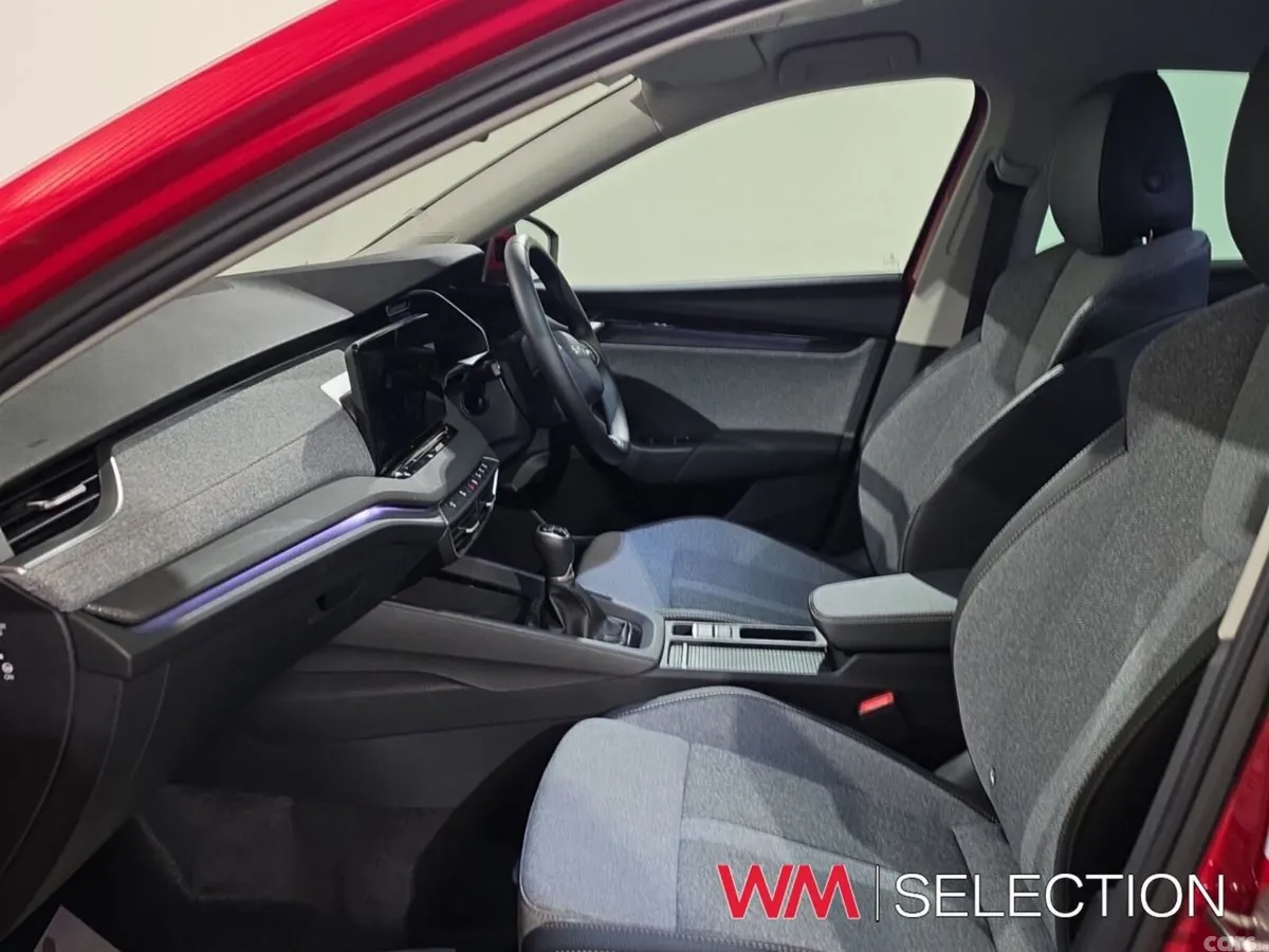 Skoda Octavia Saloon, Diesel, 2026, Red
