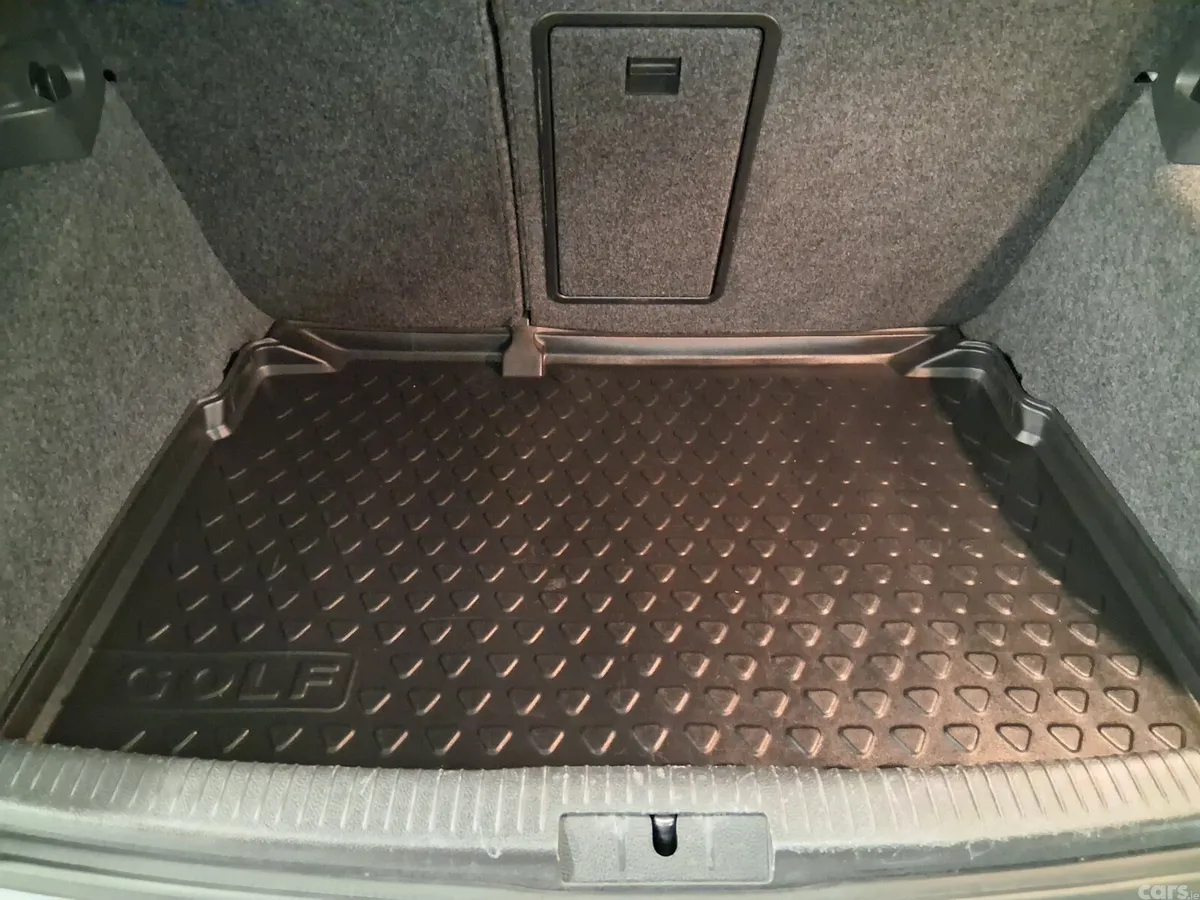 Volkswagen Golf Hatchback, Petrol, 2012, Silver