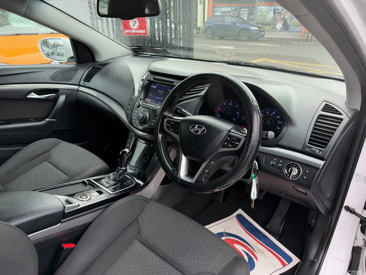Hyundai i40 Saloon, Diesel, 2014, White