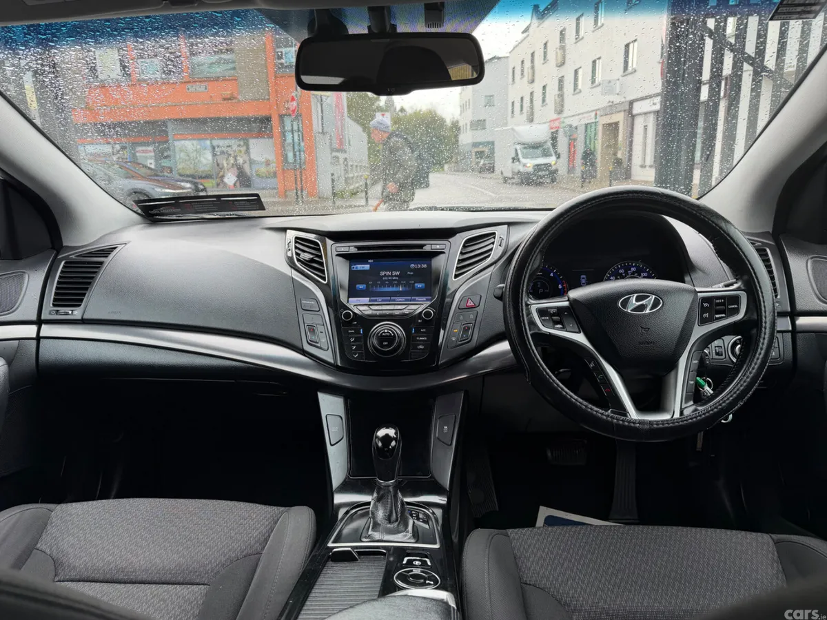 Hyundai i40 Saloon, Diesel, 2014, White
