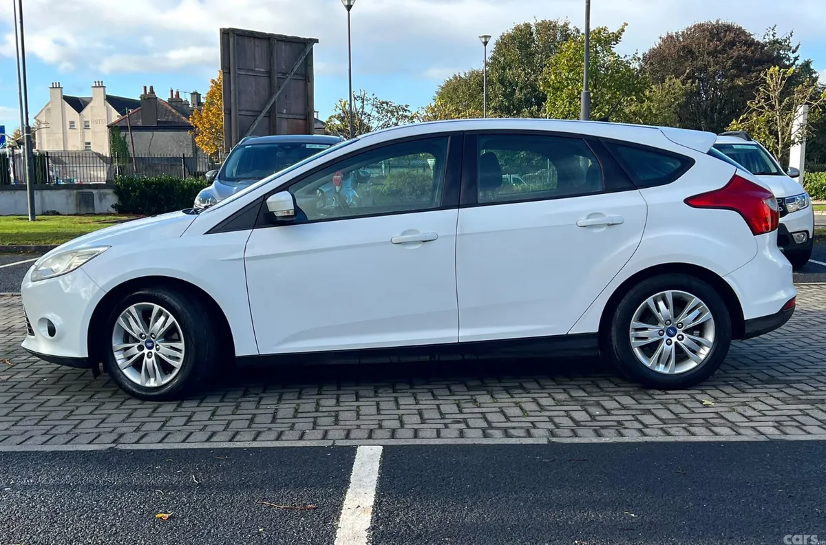 Ford Focus Hatchback, Diesel, 2013, White
