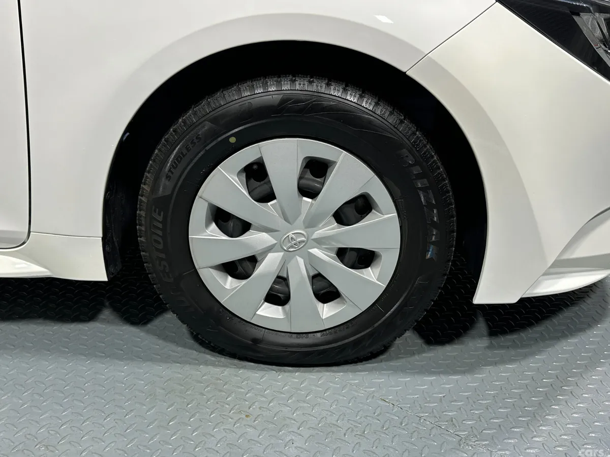 Toyota Corolla Estate, Petrol Hybrid, 2023, White