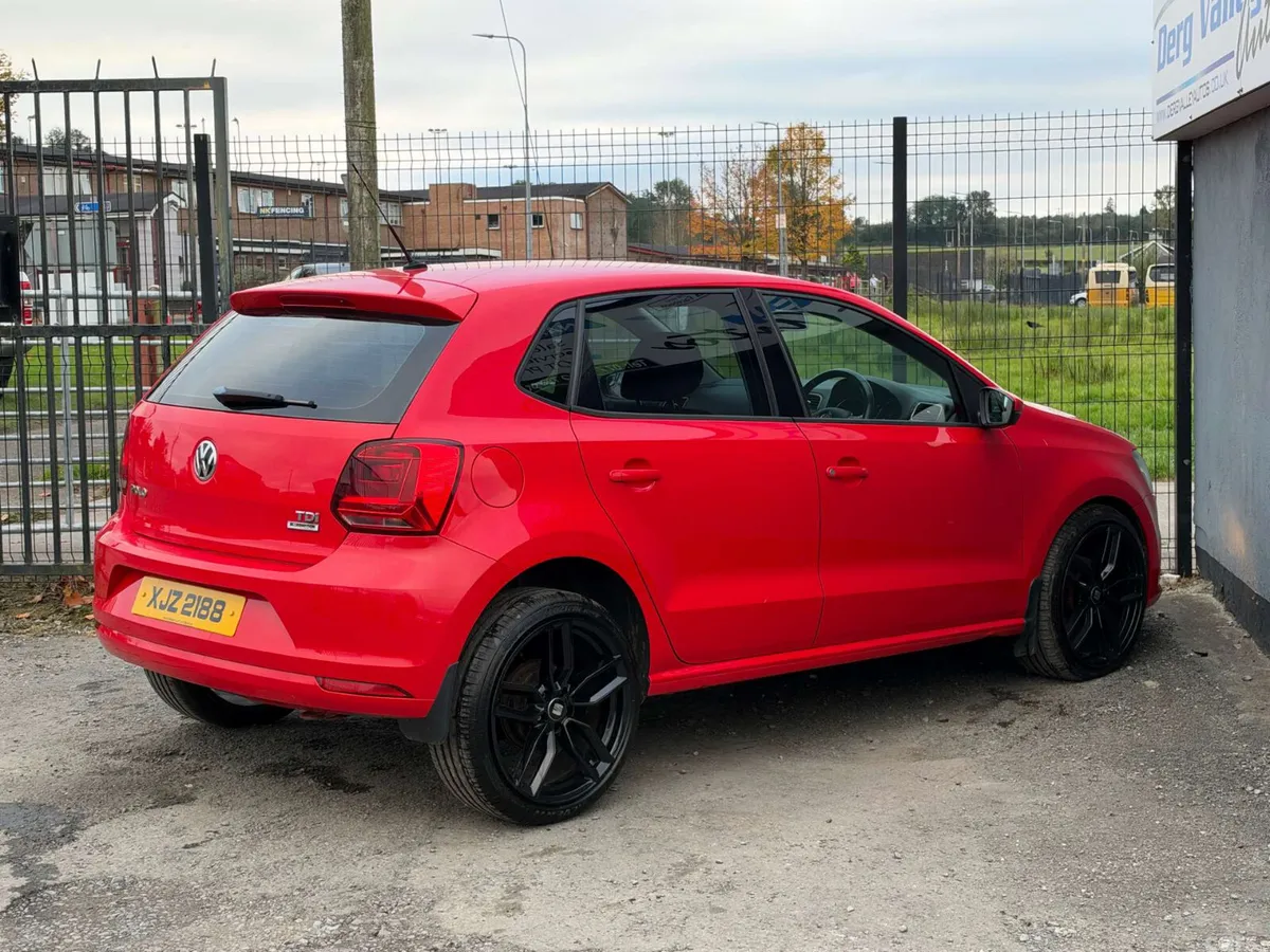 Volkswagen Polo Hatchback, Diesel, 2015, Red