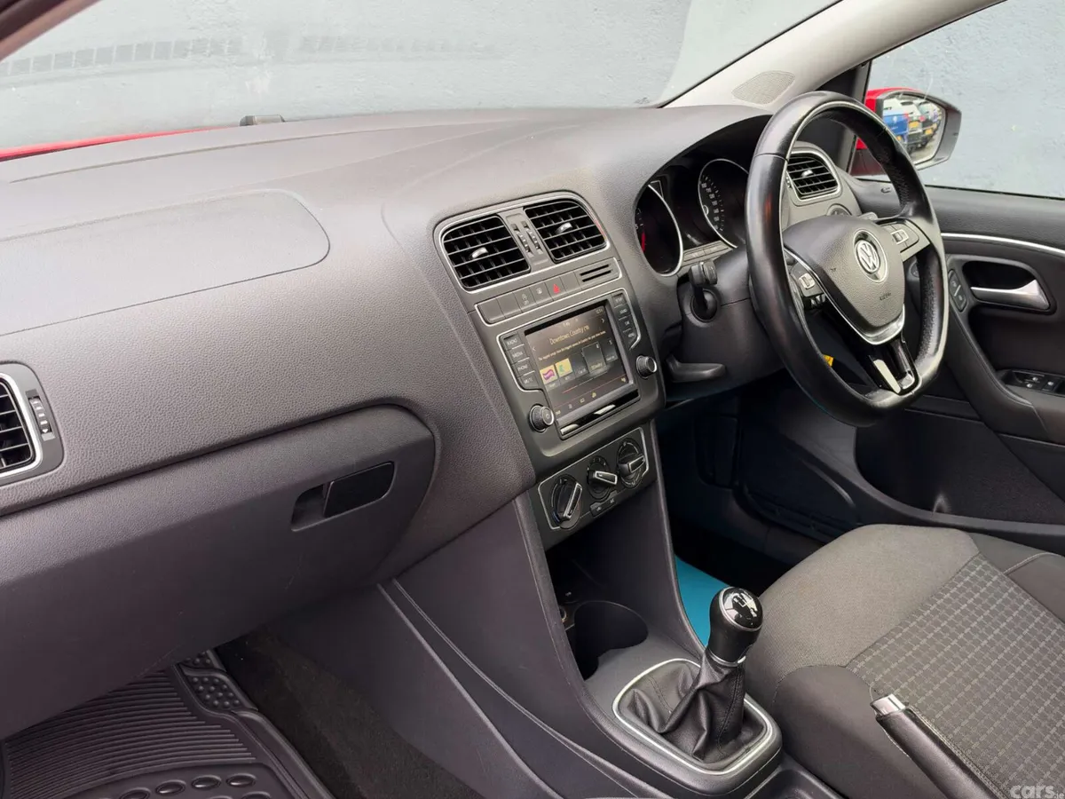 Volkswagen Polo Hatchback, Diesel, 2015, Red