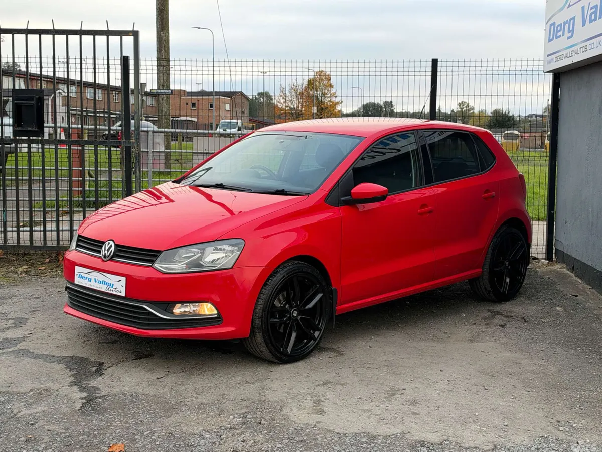 Volkswagen Polo Hatchback, Diesel, 2015, Red