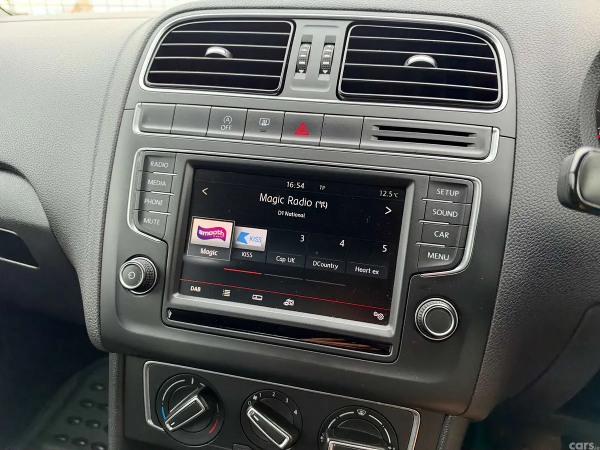 Volkswagen Polo Hatchback, Diesel, 2015, Red