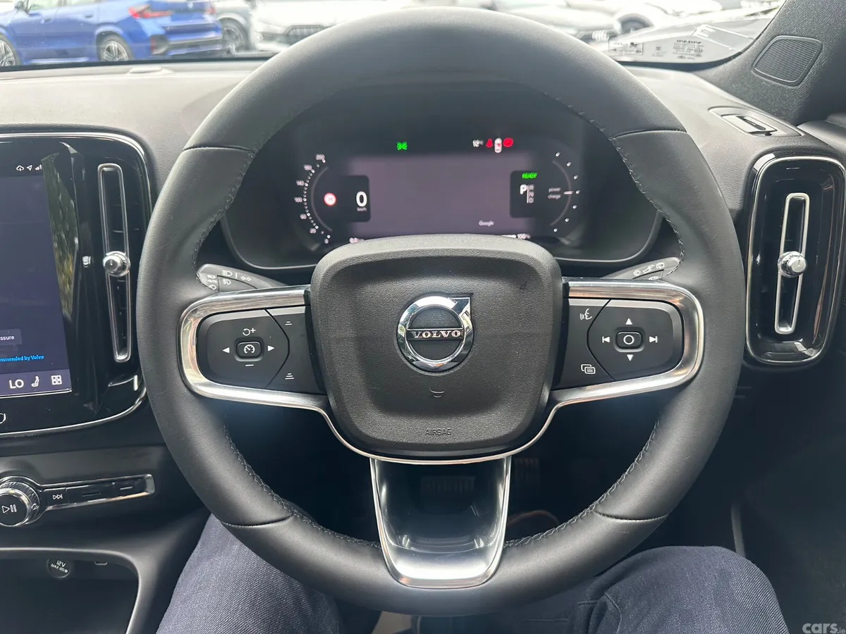 Volvo XC40 SUV, Electric, 2023, Black