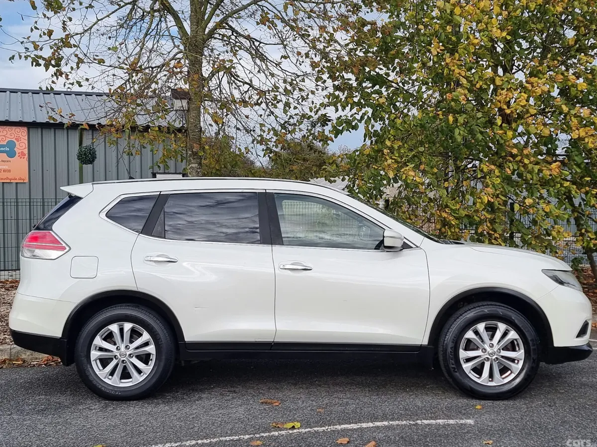 Nissan X-Trail SUV, Petrol, 2017, White