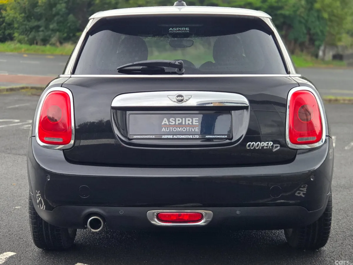 Mini Cooper Hatchback, Diesel, 2015, Black