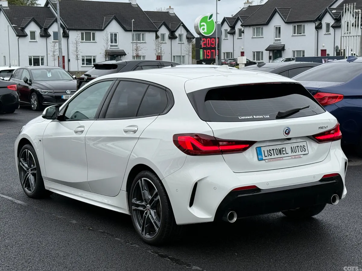 BMW 1-Series Hatchback, Diesel, 2023, White