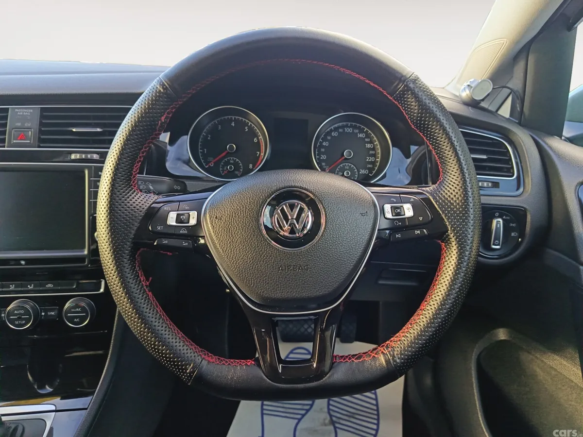 Volkswagen Golf Hatchback, Petrol, 2014, Silver