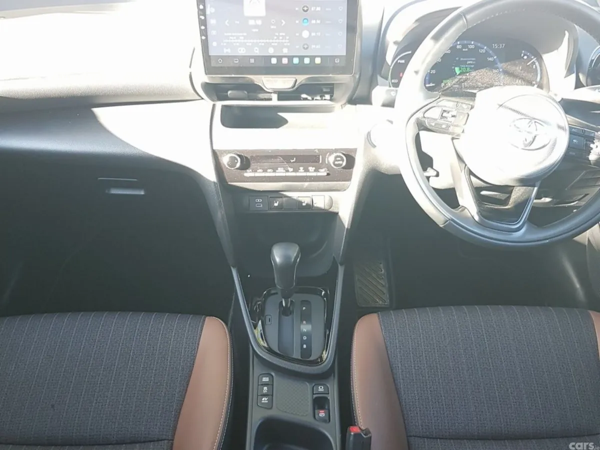 Toyota Yaris Cross SUV, Petrol Hybrid, 2023, Black