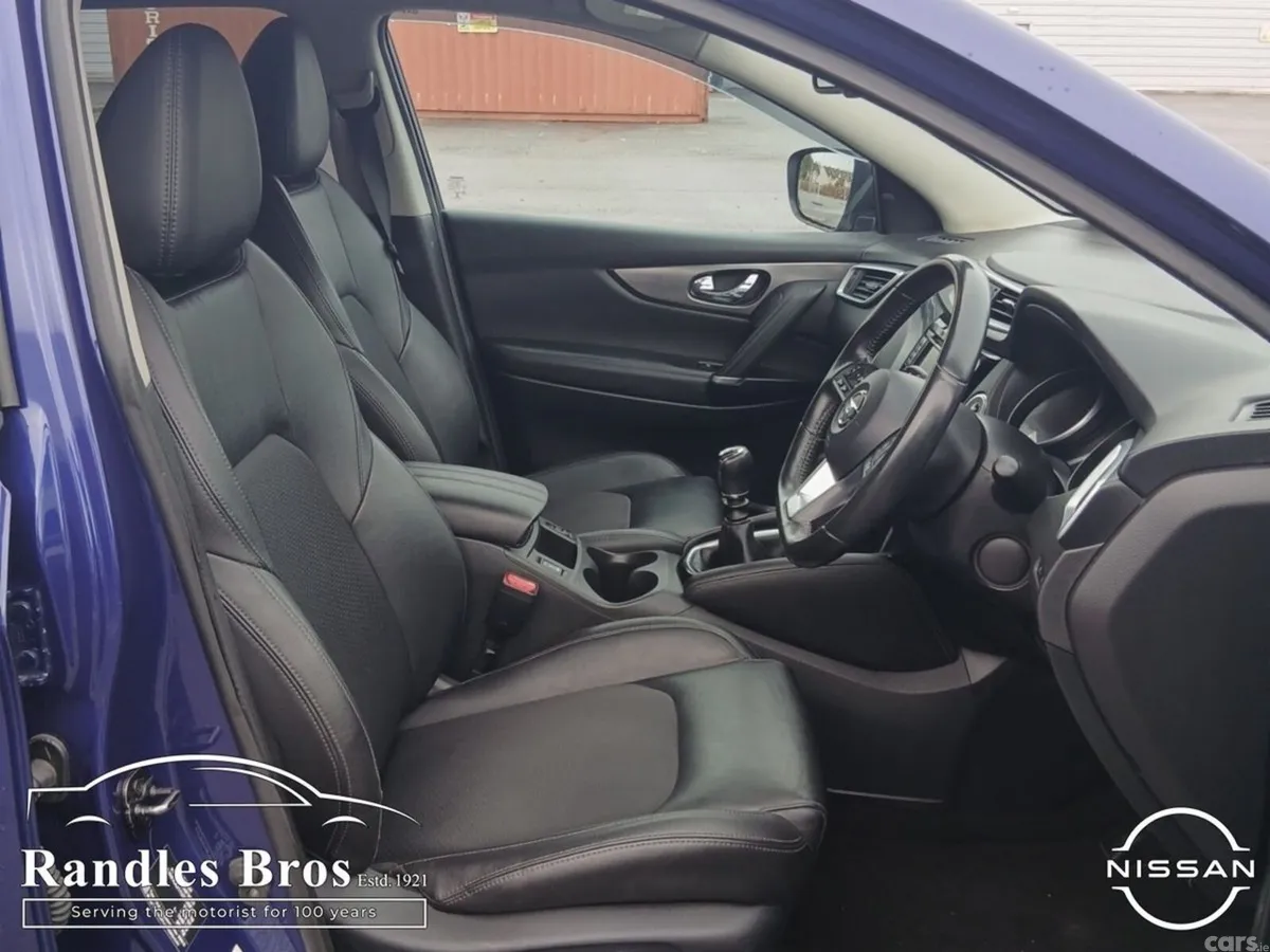 Nissan Qashqai Hatchback, Diesel, 2019, Blue