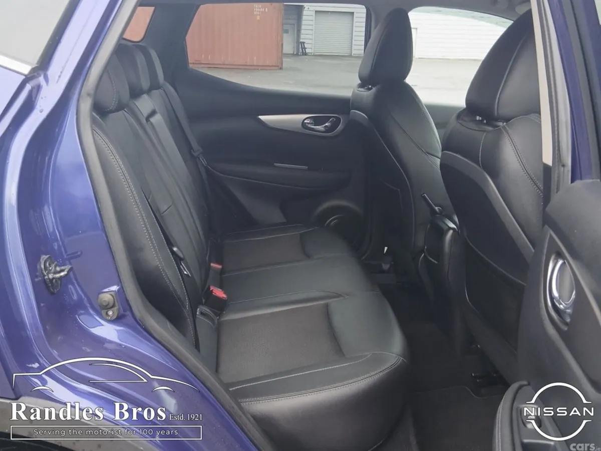Nissan Qashqai Hatchback, Diesel, 2019, Blue