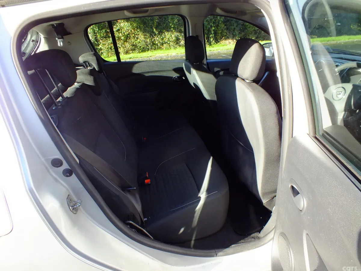 Dacia Sandero Hatchback, Petrol, 2014, Silver
