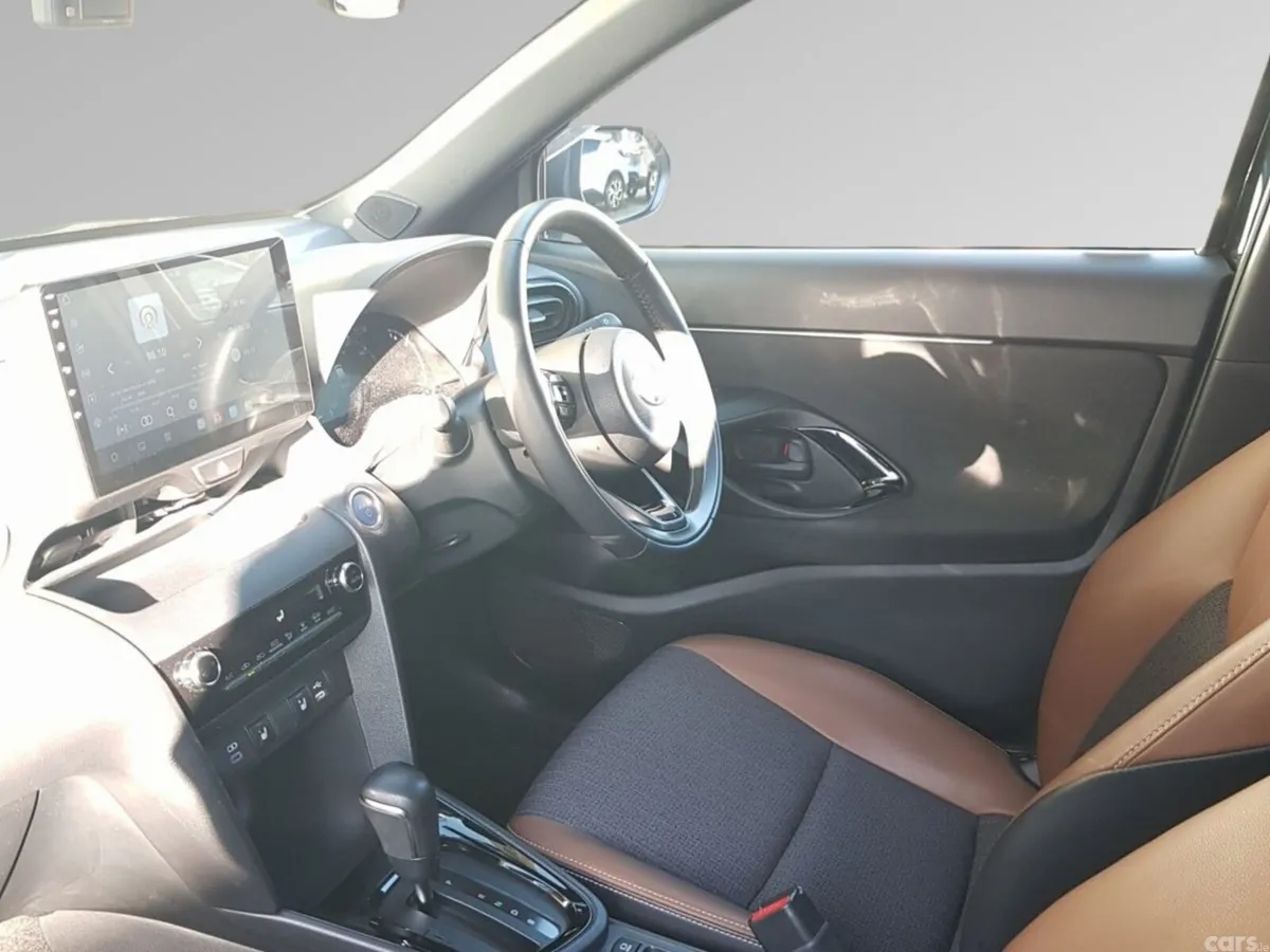 Toyota Yaris Cross SUV, Petrol Hybrid, 2023, Black