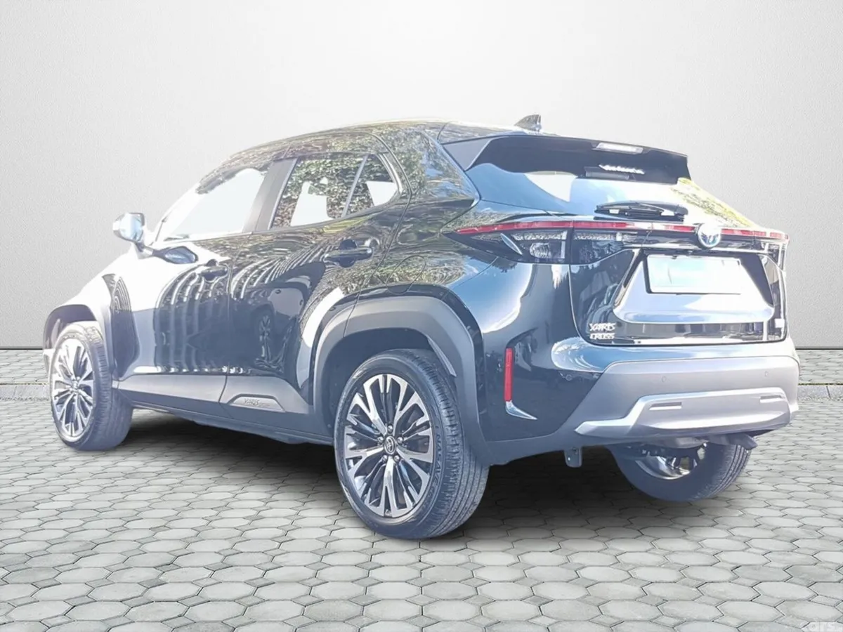 Toyota Yaris Cross SUV, Petrol Hybrid, 2023, Black
