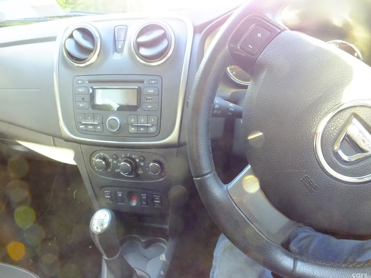 Dacia Sandero Hatchback, Petrol, 2014, Silver